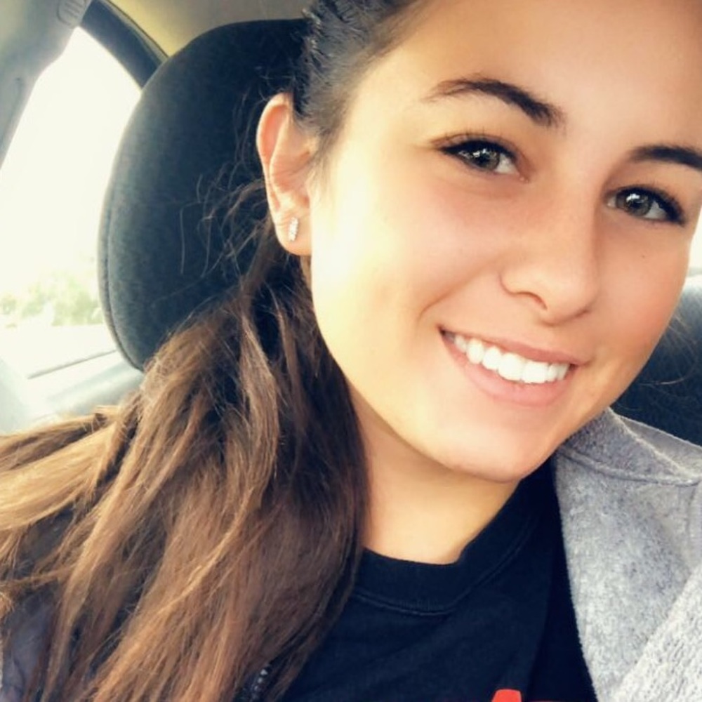Meet your Posher, Carli